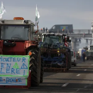 « Amis paysans, ne vous trompez pas de cible ! »