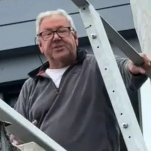 Restaurant boss saves two people's lives after desperately shouting for them to stop - Yahoo News UK