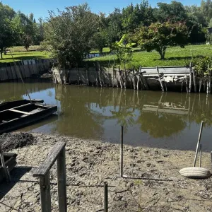 Les marais de Bourges sont à sec, l'accès aux parcelles est presque impossible - ici