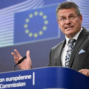 Droits de douane : l'Union européenne menace de répliquer à Donald Trump avec des mesures atteignant 72 milliards d'euros