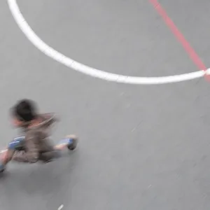 Surveillance dans la cour de récréation