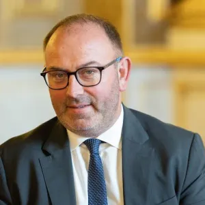 Le sénateur Duplomb ment sur France Info : le lobby des pesticides passé au crible