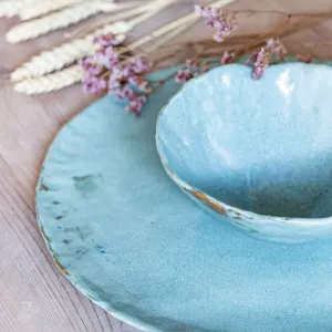 Sur les Chemins de Terre / Poteries à Grenoble / Céramiques en grès et raku.