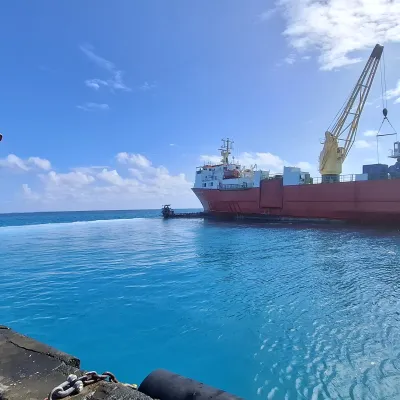 ​“Les cargos, un lien important entre Papeete et les îles”