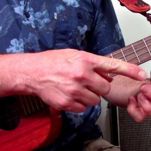 How To Hold Ukulele Chords [EASY UKULELE TUTORIAL]
