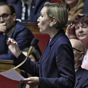 Commission d’enquête TikTok : le rapport étrille une plateforme « à l’assaut de la jeunesse » et formule 43 recommandations [€]