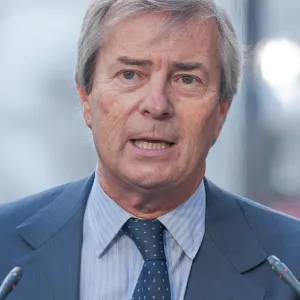 Législatives : « Bolloré mène un combat qui vise à saper notre civilisation et notre démocratie »