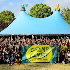 «Une grande colonie de vacances pour militants» : à Nantes, 700 personnes se forment à la lutte pour le climat