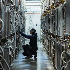 «L’Europe assume de renoncer à la protection de nos données les plus sensibles» : la grande défaite de la France face à Bruxelles sur le cloud souverain