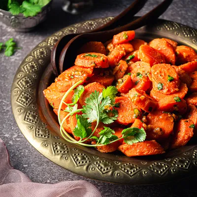 Khizou Mchermel / salade de carottes à la marocaine (végétarien, vegan)