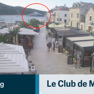 On a joué au chat et à la souris avec le méga-yacht de Bernard