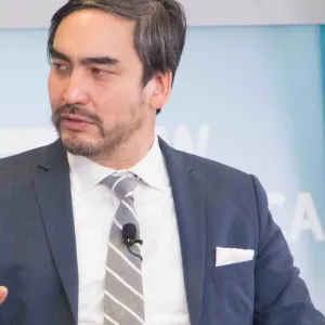 Tim Wu : « La confiance que nous avons accordée aux fondateurs des plateformes est la racine du mal de notre époque »