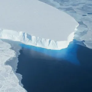 Géo-ingénierie : un projet de mur sous-marin vise à empêcher le « glacier de l'Apocalypse » de s'effondrer