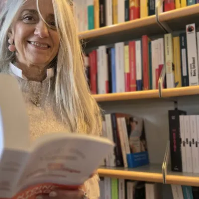 « J’ai le luxe de pouvoir dire “j’arrête” » : la librairie Apostrophe & Parenthèses est en vente