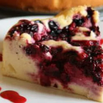 Gâteau au fromage blanc et aux fruits rouges