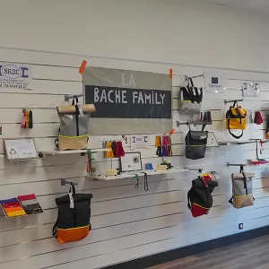 La Bâche Family, un projet écolo et solidaire en LP