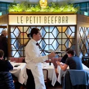 Avenue des Vosges, le restaurant « Le Petit Beefbar » ouvre ses portes