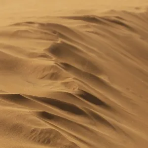À quel instant précis un grain de sable provoque-t-il une avalanche ?