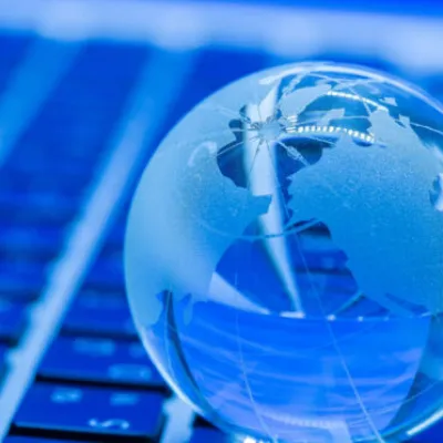 Wikipédia, un “réseau social” pas comme les autres ?