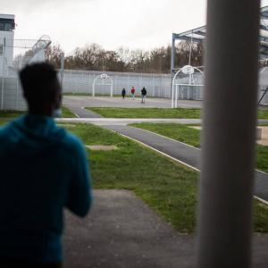 La France condamnée par la Cour européenne des droits de l’homme pour l’enfermement de mineurs, dont des bébés, en centre de rétention