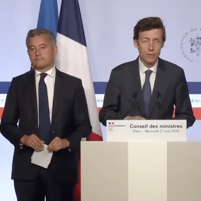 Contrôles renforcés et liste noire : le ministre Geffray présente son plan pour protéger les enfants