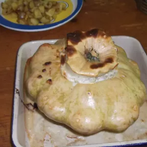 Pâtisson farci crème, oignons et lardons