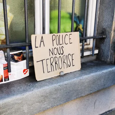 Quelques guides et conseils d'autodéfense numérique en manif