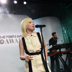 Watch Carly Rae Jepsen Cover Kate Bush And Sade In LA