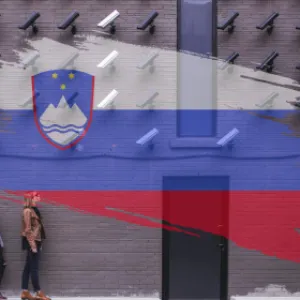 Privatised municipal surveillance on the stage of security theatre in Slovenia