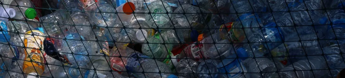 "L'urgence est réelle" : quels sont les enjeux des négociations pour un traité mondial sur le plastique, qui reprennent malgré des blocages importants ?