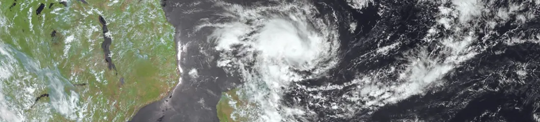 Mayotte : le cyclone Dikeledi risque de provoquer des inondations et des glissements de terrains sur l'archipel, toujours placé en alerte rouge