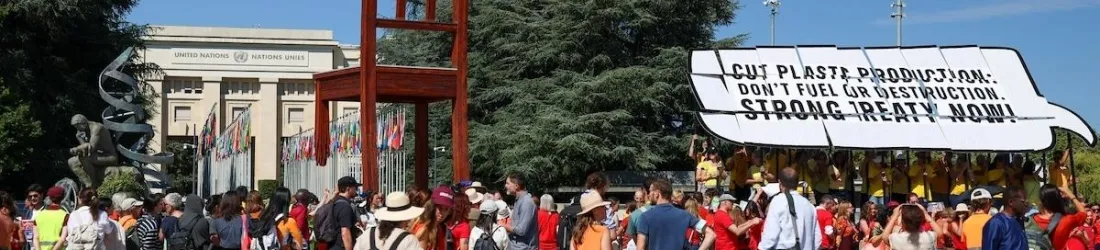 «Ne rien faire, c’est se tirer une balle dans le pied» : les négociations pour un traité contre la pollution plastique débutent à Genève