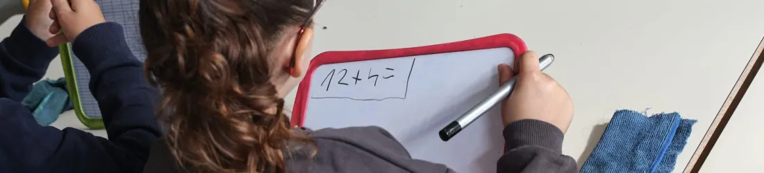 L'écart entre les filles et les garçons face aux mathématiques apparaît en quelques mois dès l'école primaire, selon une étude