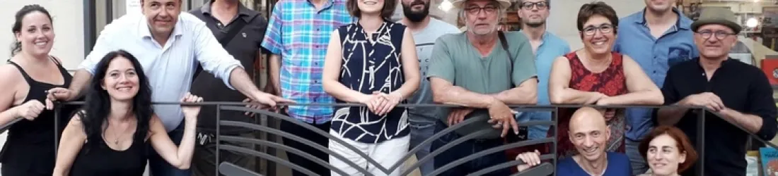 La Cavalcade - le vélo cargo de la librairie coopérative la Cavale à la rencontre des publics empéchés et éloignés du livre (non commercial)