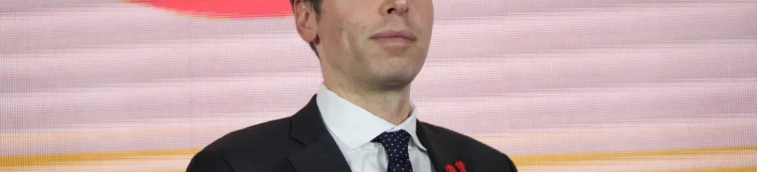 Is the AI bubble about to pop? Sam Altman is prepared either way.