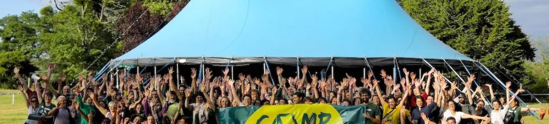 «Une grande colonie de vacances pour militants» : à Nantes, 700 personnes se forment à la lutte pour le climat