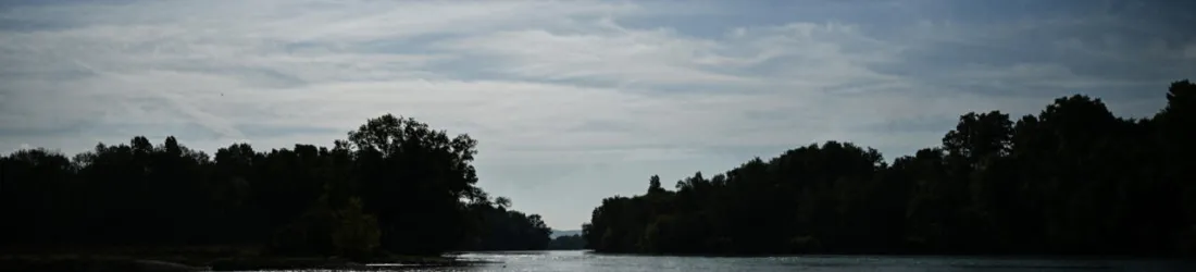 France: l’État abandonne un projet de barrage contesté sur la dernière zone encore sauvage du Rhône